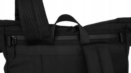 Schwarzer Sport-Rucksack im Rolltop-Stil mit verstellbaren Schultergurten – Peterson