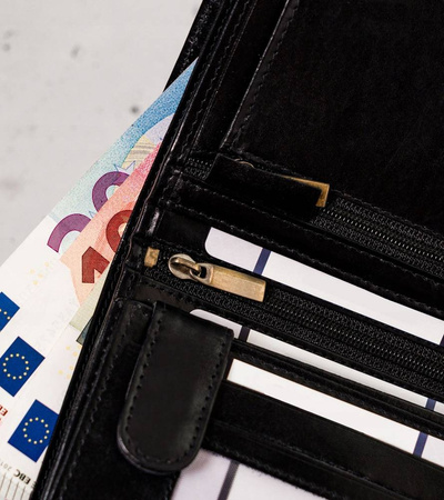 Große, vertikale Herren Geldbörse aus Leder – Peterson