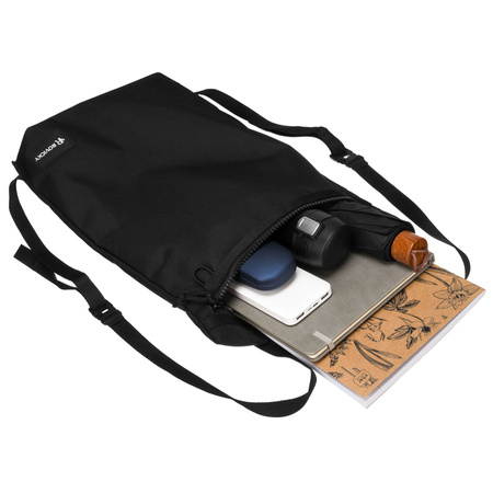 Geräumiger Rucksack-Beutel aus synthetischem Material in Schwarz – Rovicky