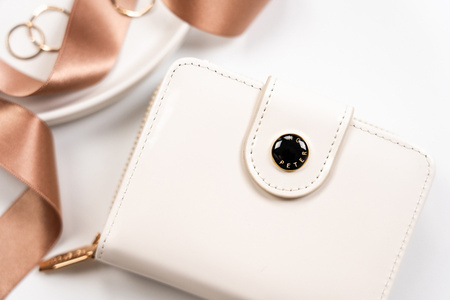 Kleine Damen Geldbörse aus Öko-Leder mit Druckknopf und Reißverschluss – Peterson