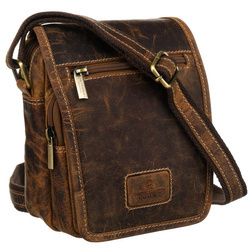 Kleine Herren Umhängetasche aus Leder mit Außentasche – Peterson