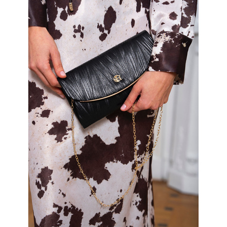 Schwarze Damen Clutch aus Öko-Leder mit Rillenmuster – Rovicky