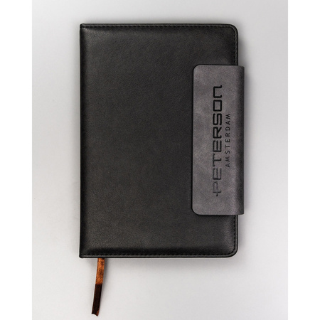 Schwarz-graues Notizbuch im A5-Format mit Magnetverschluss, liniert – Peterson