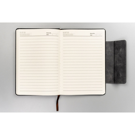 Schwarz-graues Notizbuch im A5-Format mit Magnetverschluss, liniert – Peterson