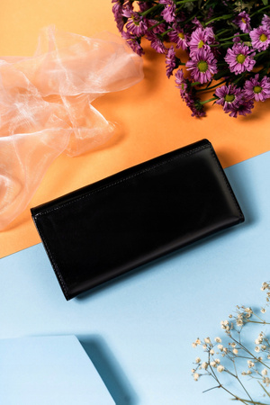 Elegante Damen Geldbörse aus Leder mit Druckknopf – Lorenti