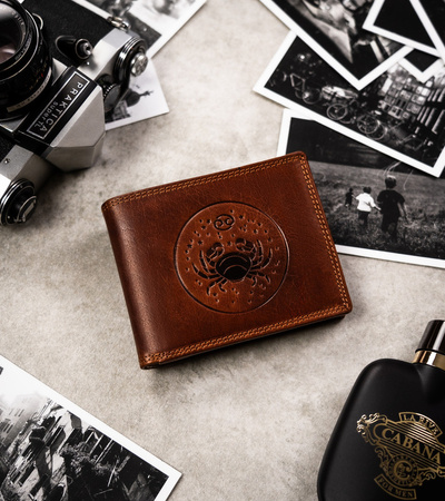 Große Herren Geldbörse aus Leder mit geprägtem Sternzeichenmotiv – Peterson