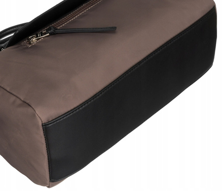 Kompakte City Bag in Baguetteform – David Jones