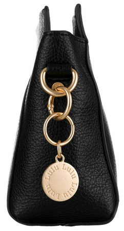 Damen Umhängetasche mit Anhänger und breitem Gurt – LuluCastagnette