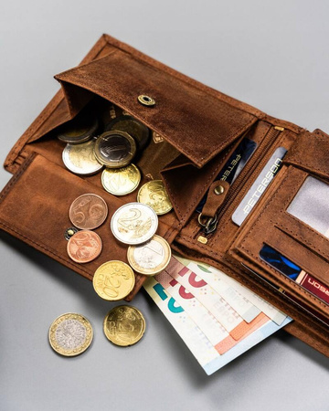 Geschenkset: Große Herren Geldbörse aus Leder und Schlüsselanhänger – Peterson