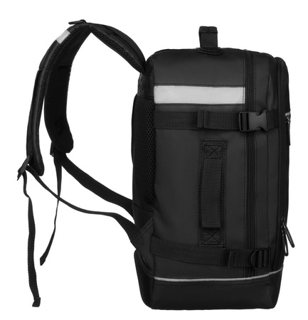 Reiserucksack in Schwarz mit praktischem Trolleygurt – Peterson