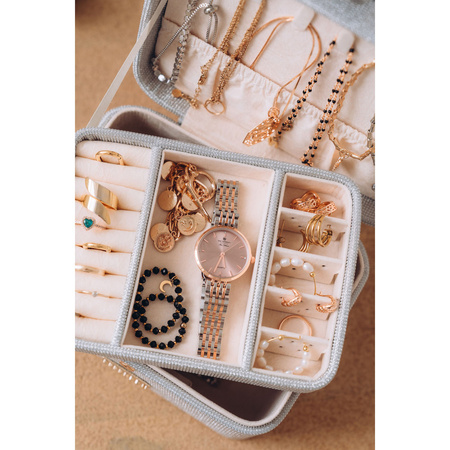 Silberne Schmuckschatulle mit Magnetverschluss – Peterson