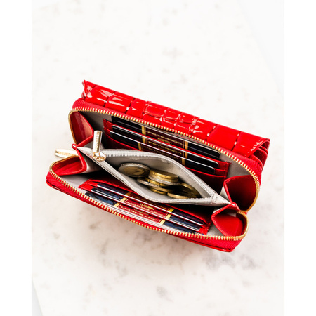 Damen-Geldbörse aus Öko-Leder in Rot mit Krokodilhaut-Prägung - Peterson