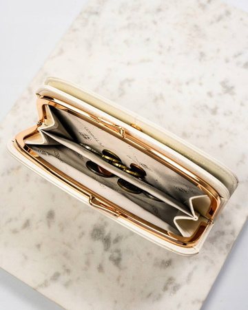 Große Damen Geldbörse aus Öko-Leder – Peterson