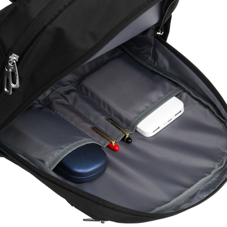 Städtischer, geräumiger Rucksack aus schwarzem Nylon mit Laptopfach – Peterson