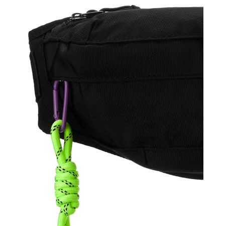 Sportliche, geräumige Gürteltasche aus Polyester in Schwarz - Peterson