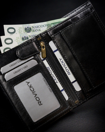 Voll ausgestattete Herren Geldbörse aus Glattleder mit RFID – Rovicky