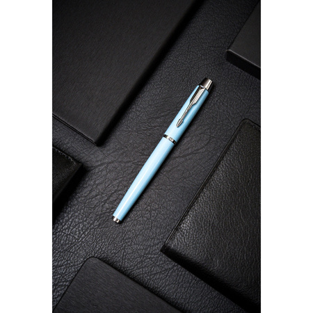 Blau-silberner Metallkugelschreiber mit schwarzer Mine - Peterson