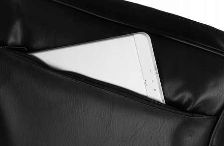 Geräumige, jugendliche Umhängetasche mit breitem Gurt – Loren