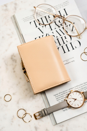 Kleine Damen Geldbörse aus Öko-Leder – Peterson