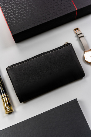 Schwarze Damen Geldbörse aus Leder mit Druckknopf – Peterson