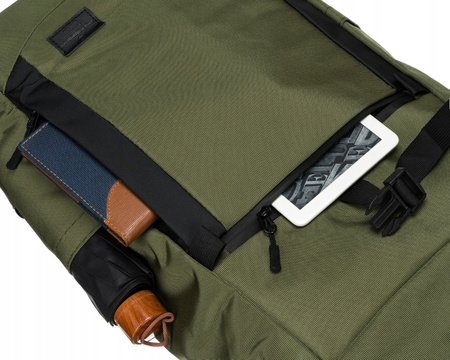 Geräumiger City-Rucksack im Rolltop-Design in Grün – Peterson