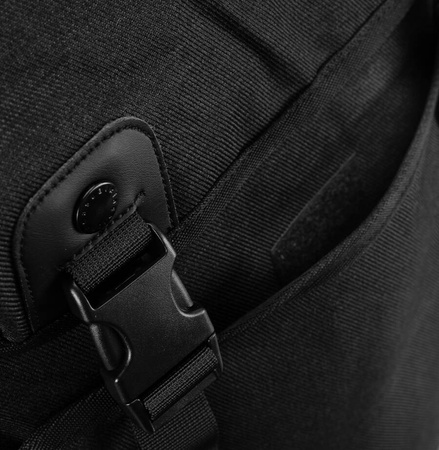 Großer Rucksack mit Laptopfach und USB-Anschluss – David Jones