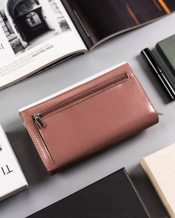 Mittelgroße Damen Geldbörse aus Echtleder – Peterson