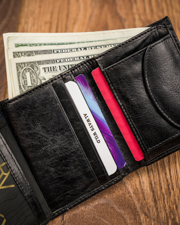 Klassische, vertikale Herren Geldbörse aus echtem Leder – Always Wild®
