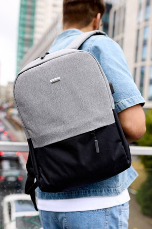 Großer Herren Rucksack aus Polyester mit Laptopfach – Peterson