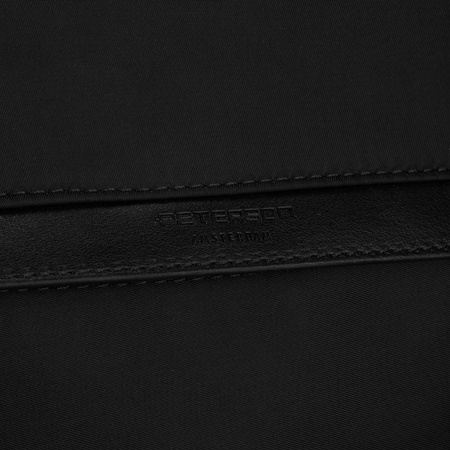 Schwarzer Damen-Rucksack aus Nylon und Öko-Leder, aufgehängt an verstellbaren Trägern - Peterson