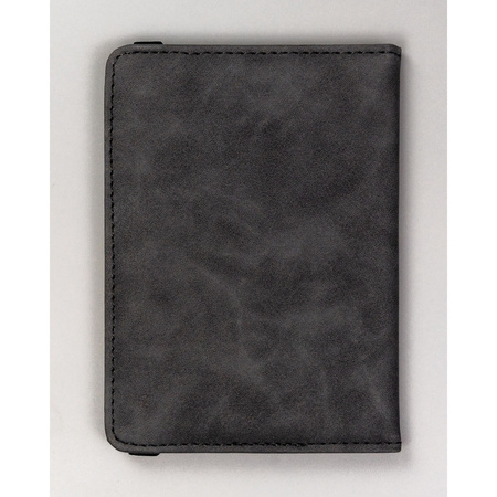 Schwarzes Etui für Reisepass aus Öko-Leder mit Gummiband verschließbar – Peterson