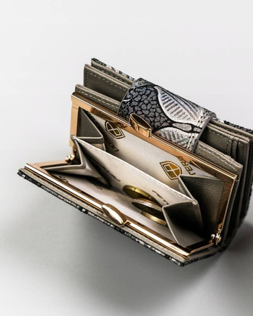 Kleine Damen Geldbörse aus Leder mit Druckknopf – Peterson