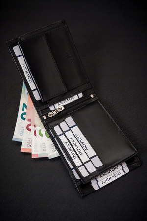 Klassische Herren Geldbörse aus Leder ohne Verschluss – Rovicky