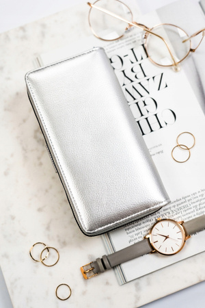 Große klassische Damen Geldbörse aus Öko-Leder – Rovicky