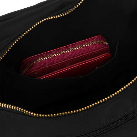 Schwarze Damen-Umhängetasche aus Nylon, aufgehängt an einem verstellbaren Gürtel – Peterson