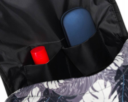 Städtischer Rucksack mit einem Hauptfach und Außentasche – Peterson