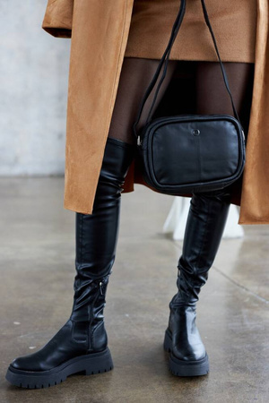 Klassische Damen Umhängetasche aus Echtleder – Peterson