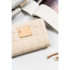 Gesteppte, beige Damen-Geldbörse aus Öko-Leder, passend für einen Fahrzeugschein – Peterson