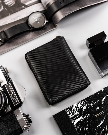 Herren Geldbörse aus Leder mit Reißverschluss und Carbon-Beschichtung – Peterson