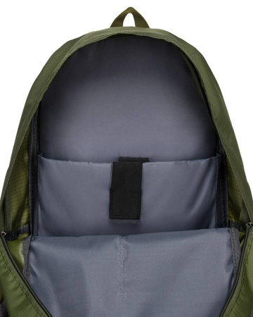 Grüner Adventure Rucksack mit Notfallpfeife – Peterson