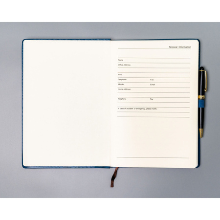 Blaues Notizbuch im Hardcover-Einband im B5-Format liniert – Peterson