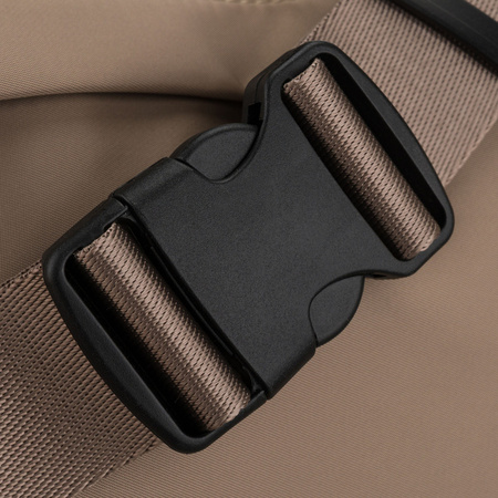 Damen-Handtasche in dunkelbeiger Farbe mit Außentasche - Peterson