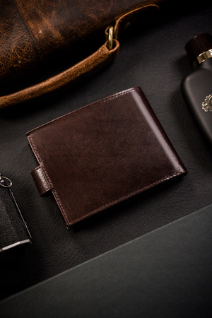 Große Herren Geldbörse aus Leder mit Druckknopfverschluss – Rovicky