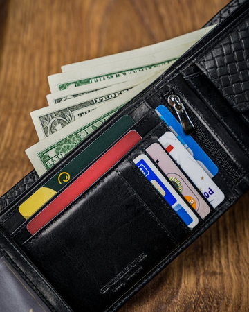 Schwarze Herren Geldbörse aus Echtleder – Forever Young®