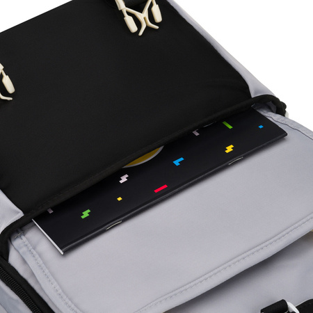 Grau-schwarzer Schulrucksack aus Polyester mit zusätzlicher Tasche - Peterson