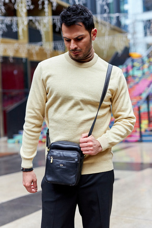 Geräumige Leder Herrentasche mit Fächern – Peterson