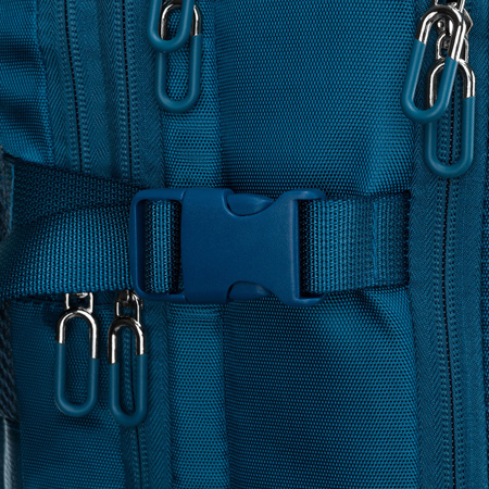 Reise-Rucksack in Blau, ideal für Handgepäck und ausgestattet mit Kompressionsriemen – Peterson