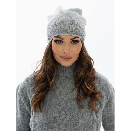 Warme Beanie Mütze mit glitzernden Kristallen – Peterson
