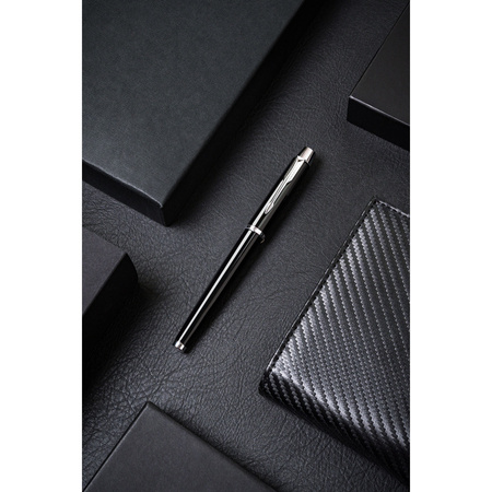 Schwarzer Metallkugelschreiber mit schwarzer Mine – Peterson