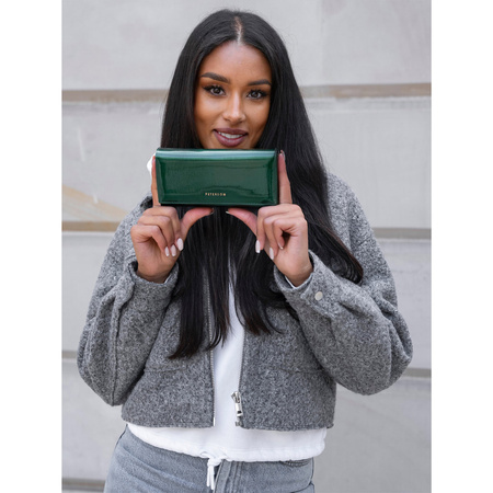 Klassische Damen Geldbörse aus grünem Lackleder als Geschenk – Peterson